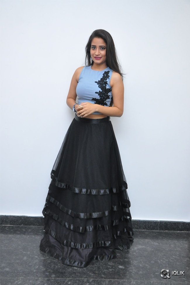 Santoshi-Sharma-New-Photos